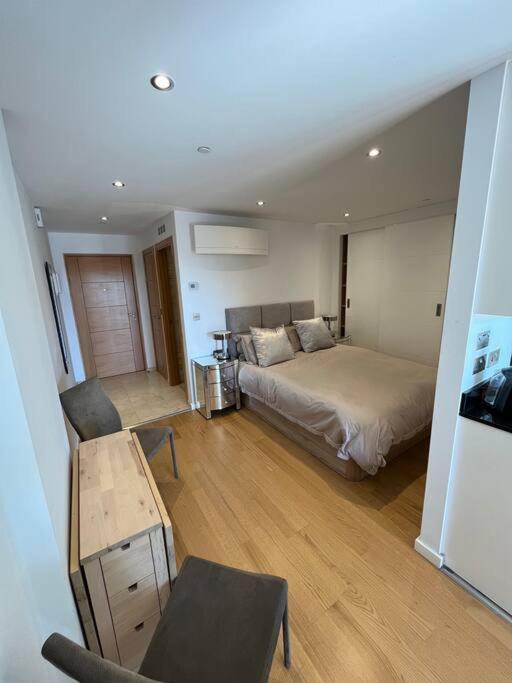 Gibraltar Luxury With Rooftop Pools & Views Ngoại thất bức ảnh