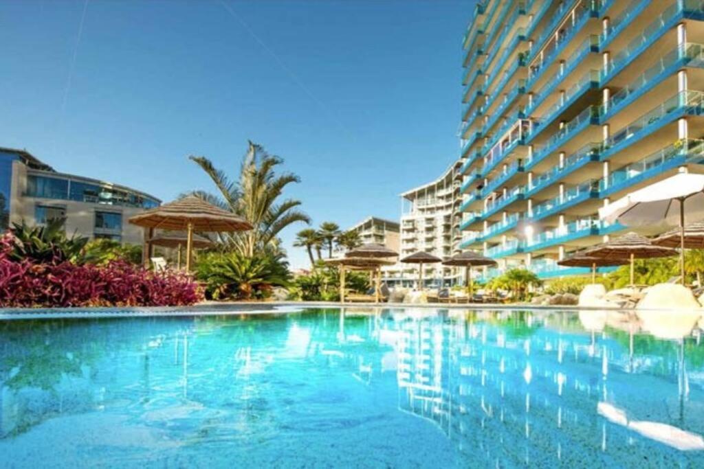 Gibraltar Luxury With Rooftop Pools & Views Ngoại thất bức ảnh